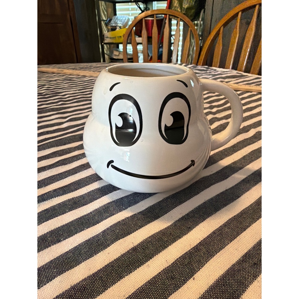 Michelin Man Bibendum Ceramic Coffee Mug White Bulbous Face Logo B7360 Mascot